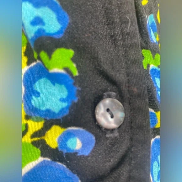 Vintage 1960s Mr. Dino Womens Size Small Button Up Bright Floral Blouse - Picture 3 of 6